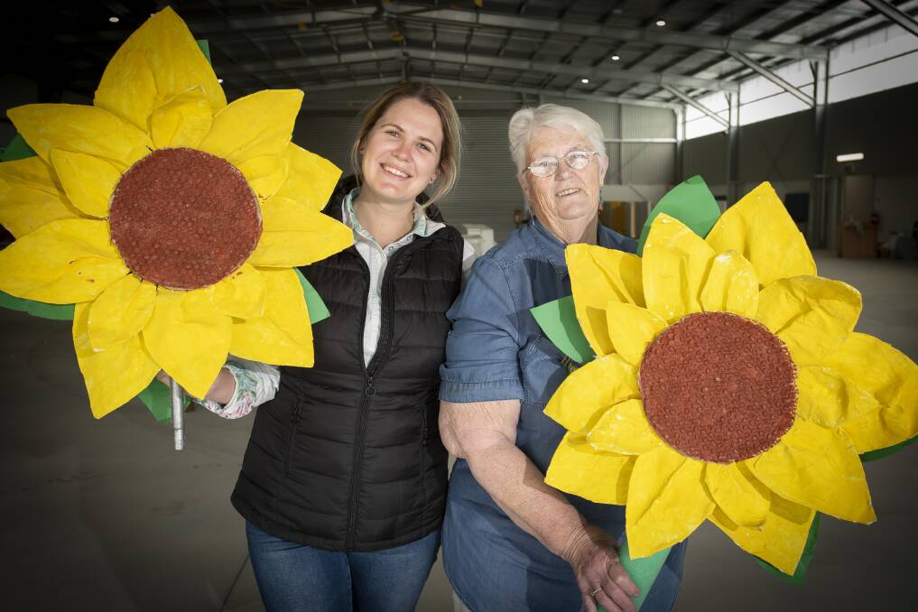 Quirindi Show Society committee members Georgina Simson and Gail Kelly. Picture by Peter Hardin.