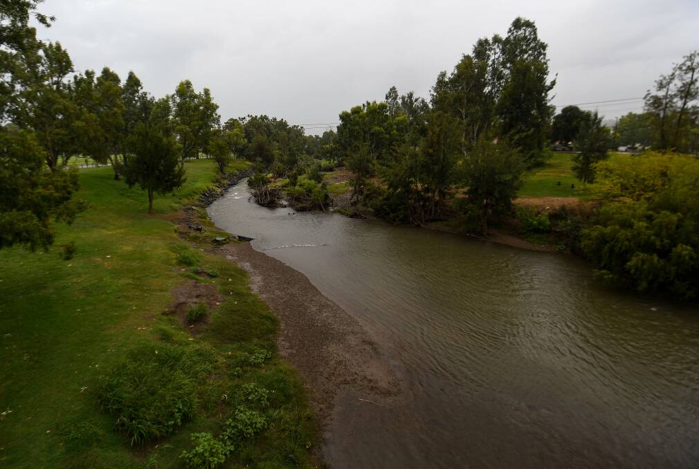 Tamworth Regional Council has been advised not to push ahead with a recreational lake near the Peel River. Picture by Gareth Gardner