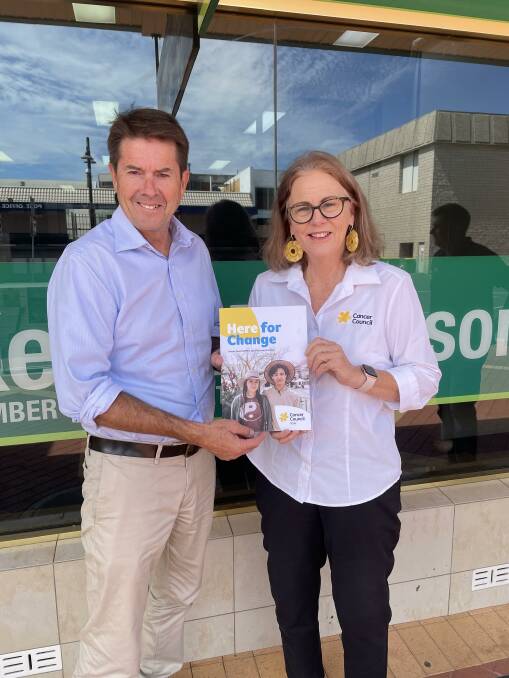 Tamworth MP Kevin Anderson with Cancer Council member Shaen Fraser. Picture supplied by the office of Kevin Anderson