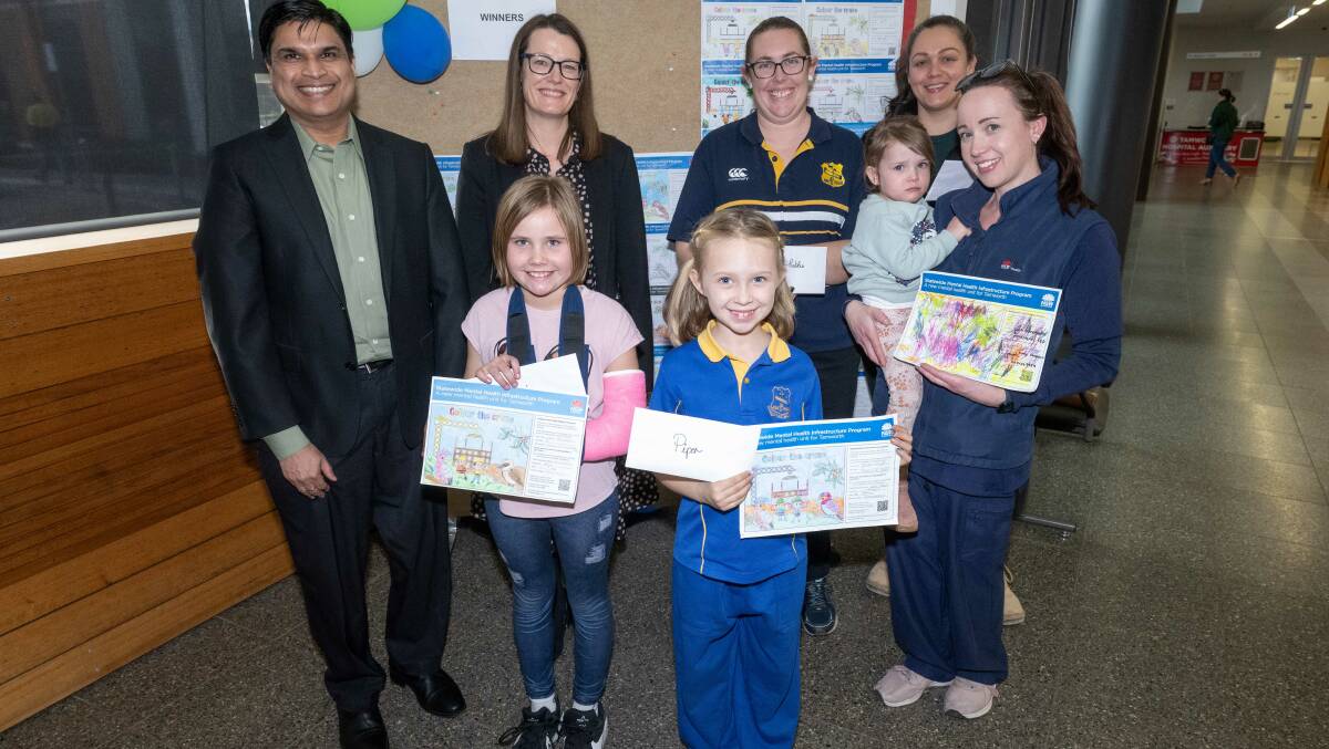 (Back) Dr Anil Nair (Orthopaedic Surgeon), Kate Bowman (Manager, Volunteer Support Services Programme), Samantha Floyd, Claire Betteridge, (Front) Zali Herden, Piper Floyd and Kady and Lily Piper. Picture by Peter Hardin