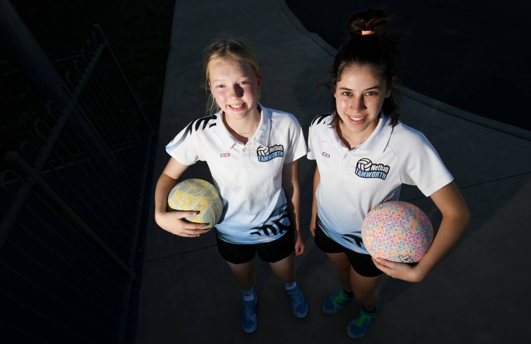 GOAL-ORIENTATED: Tamworth netballers Sarah McIlveen and Briannah Donaldson are vying for 17-and-under state selection. Photo: Gareth Gardner 