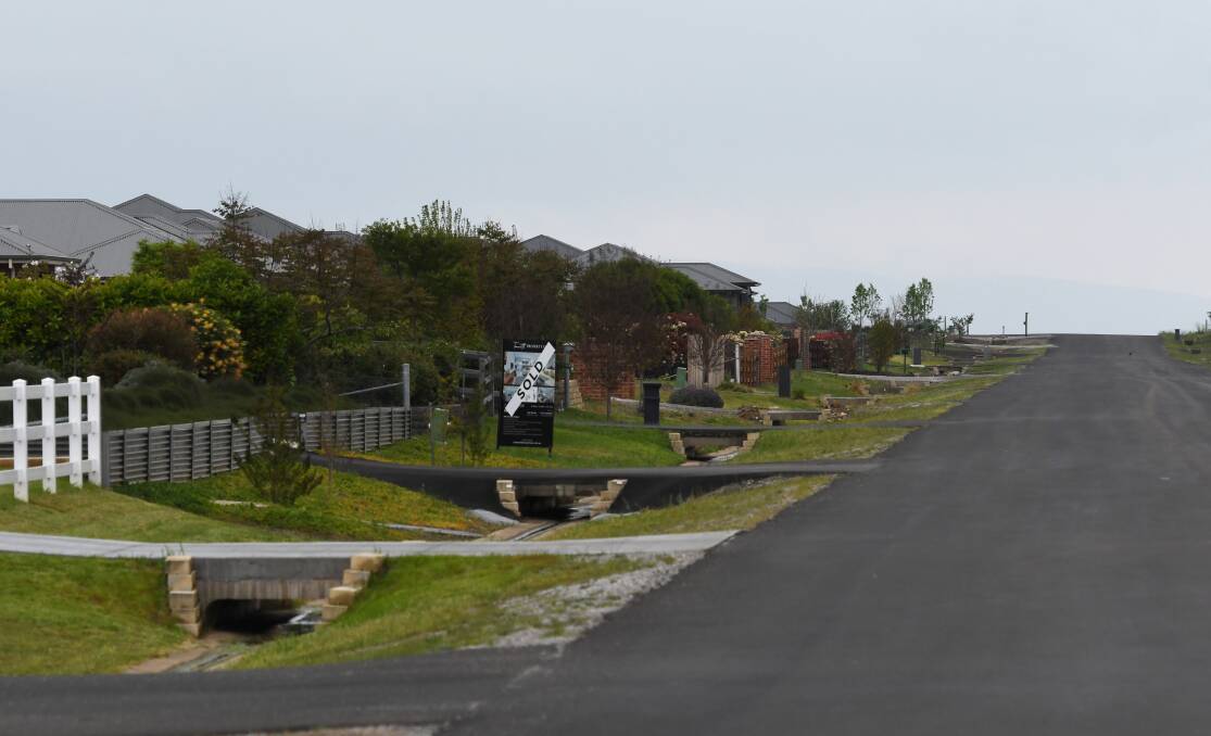 Rodeo Drive in South Tamworth will connect via road to the new Arcadia Estate. Picture by Gareth Gardner
