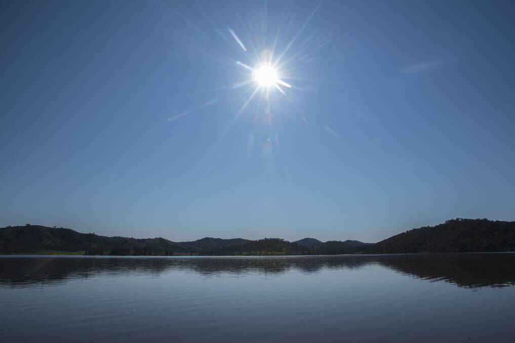 GREAT OUTDOORS: Chaffey Dam is a perfect place for a picnic for visitors this long weekend. Photo: Peter Hardin