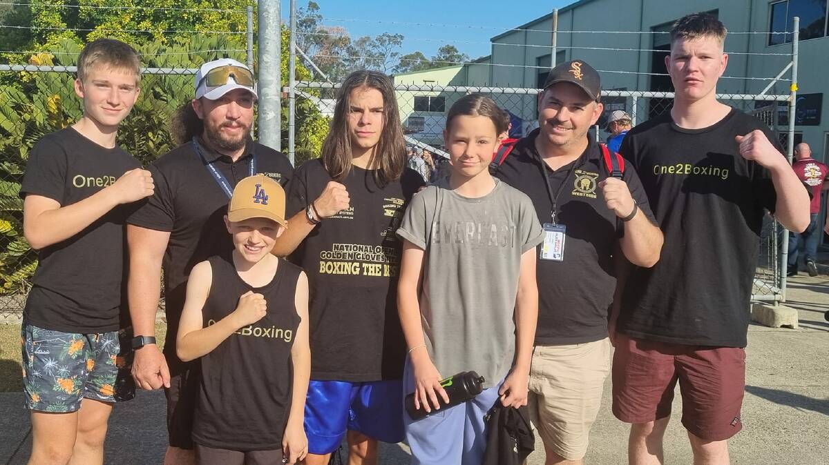 One2Boxing Westside sent up a strong junior contingent, and Rohan Martin (first from right) and Shaun Kampe (fourth from left) came away with titles. Picture by One2Boxing Westside. 