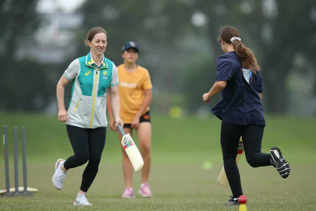 On board: Australian vice-captain Rachael Haynes (left) expressed support for the Women's Social Bash. Photo: Cricket NSW. 