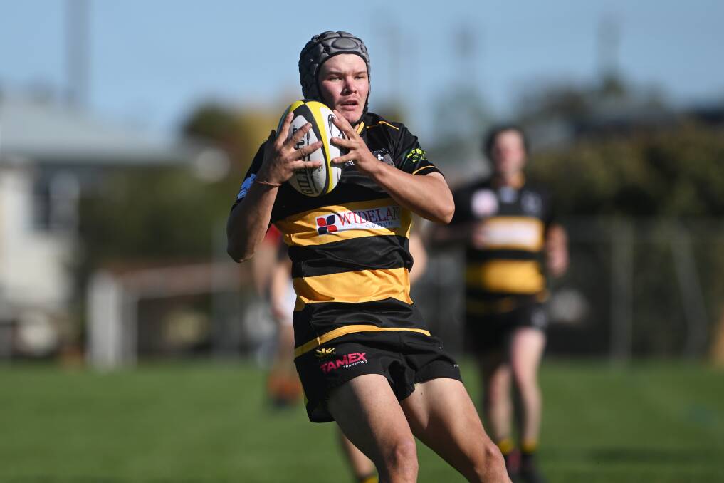 Witherdin takes this ball strongly during their qualifying final win over Gunnedah. Picture by Gareth Gardner