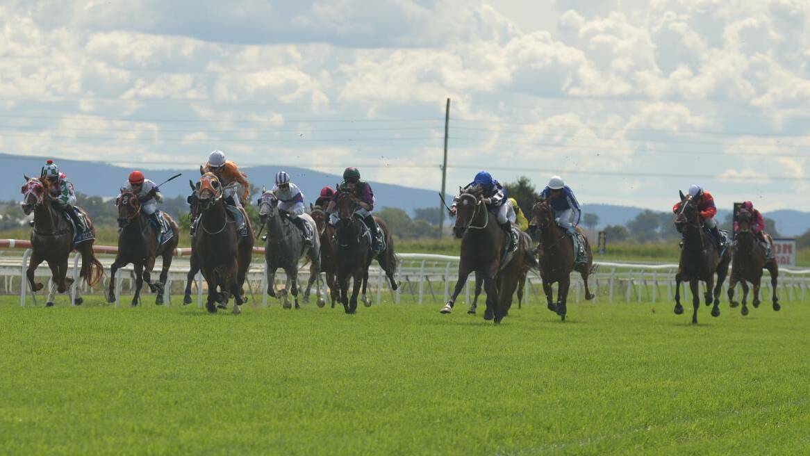 Neil Evans' tips for today's Tamworth TAB meeting