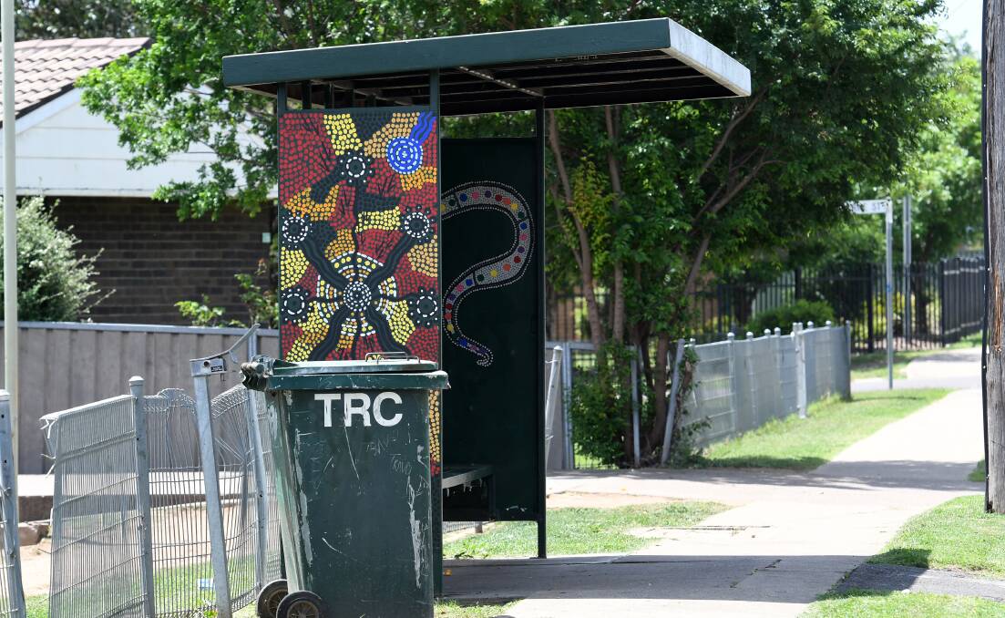 POPPING UP: Some fresh public art adorning a bus stop in Coledale. Photo: Gareth Gardner 261017GGC001