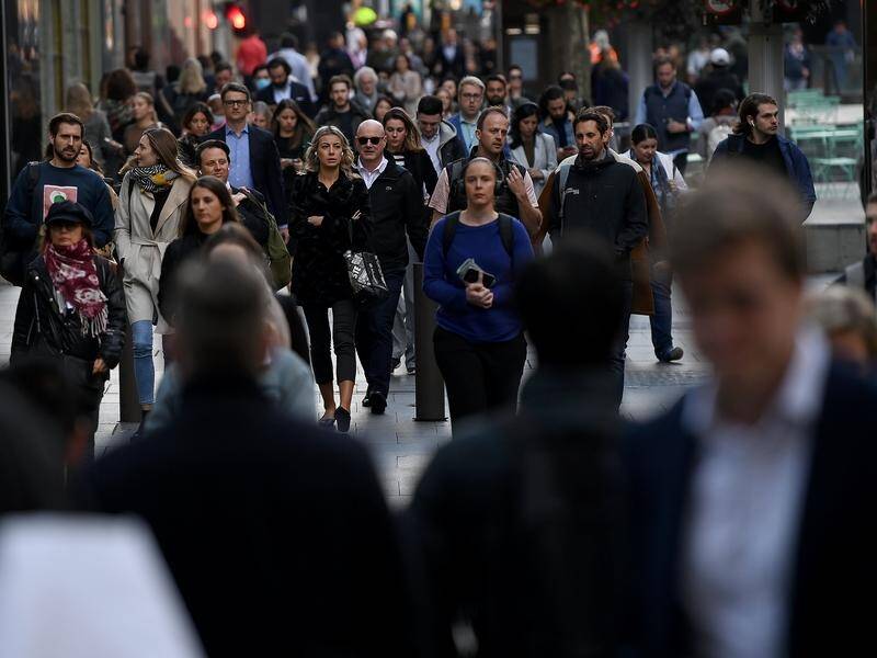 High inflation has robbed Australian workers of a real wage rise. (Bianca De Marchi/AAP PHOTOS)