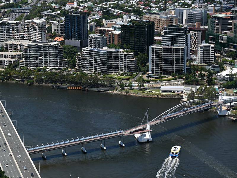 Searchers have resumed the search for a man who fell into the Brisbane River south of the CBD. Photo: Darren England/AAP PHOTOS
