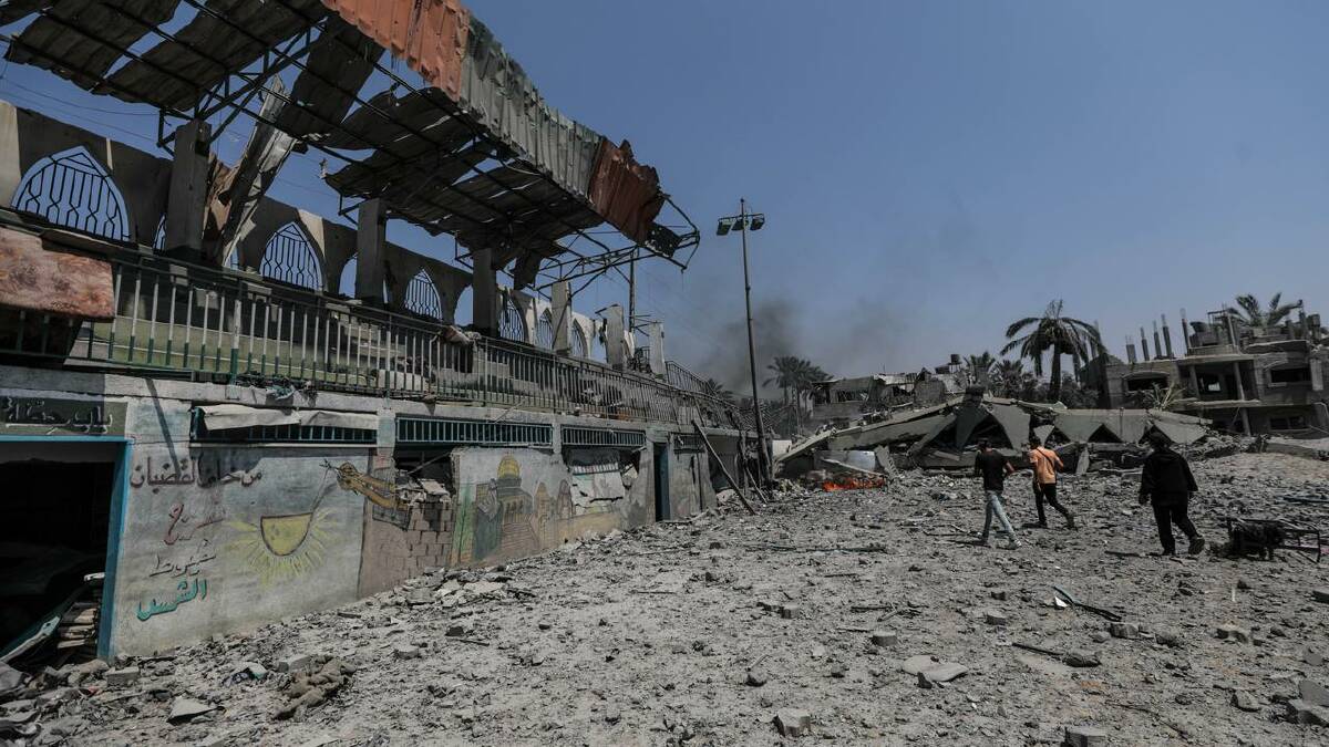 Dei Al-Balah's Khadija school was destroyed in an Israeli air strike. (EPA PHOTO)
