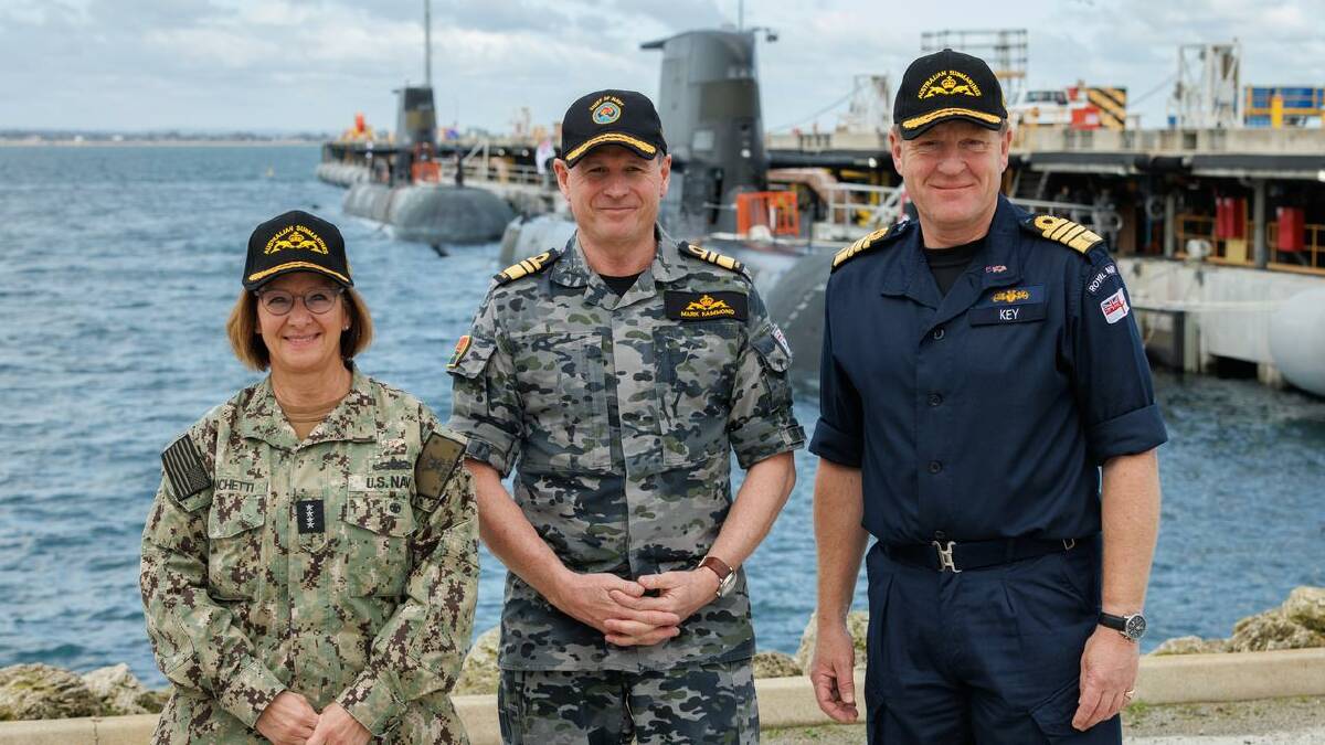 The commanders presented a united front on a visit to the HMAS Stirling base in Western Australia. (Richard Wainwright/AAP PHOTOS)
