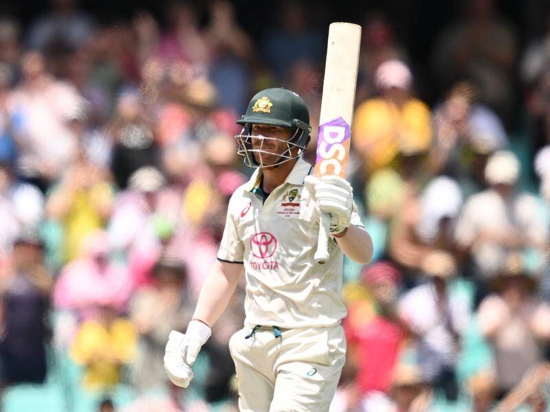 David Warner bowed out of the Test arena with an entertaining 57 against Pakistan at the SCG. (Dan Himbrechts/AAP PHOTOS)