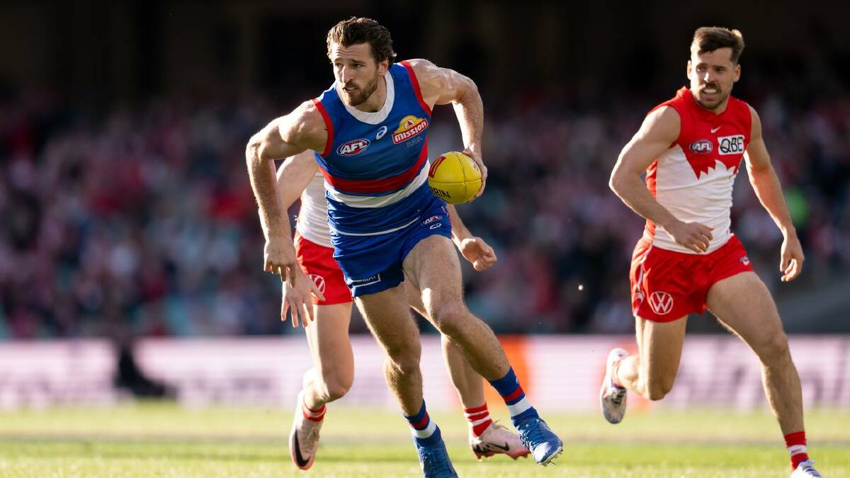 Marcus Bontempelli led the Dogs impressively, with a goal and 22 disposals. (Steve Markham/AAP PHOTOS)