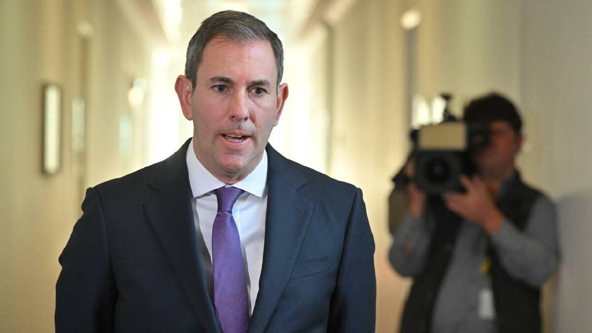 Treasurer Jim Chalmers says global economy uncertainty is affecting inflation in Australia. (Mick Tsikas/AAP PHOTOS)