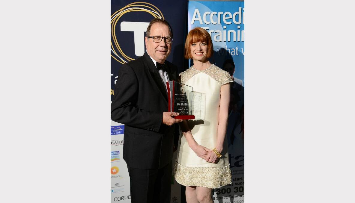 Lia Mahony presents Stephen Hall of Forsyths with the award for Regional Large Business. 