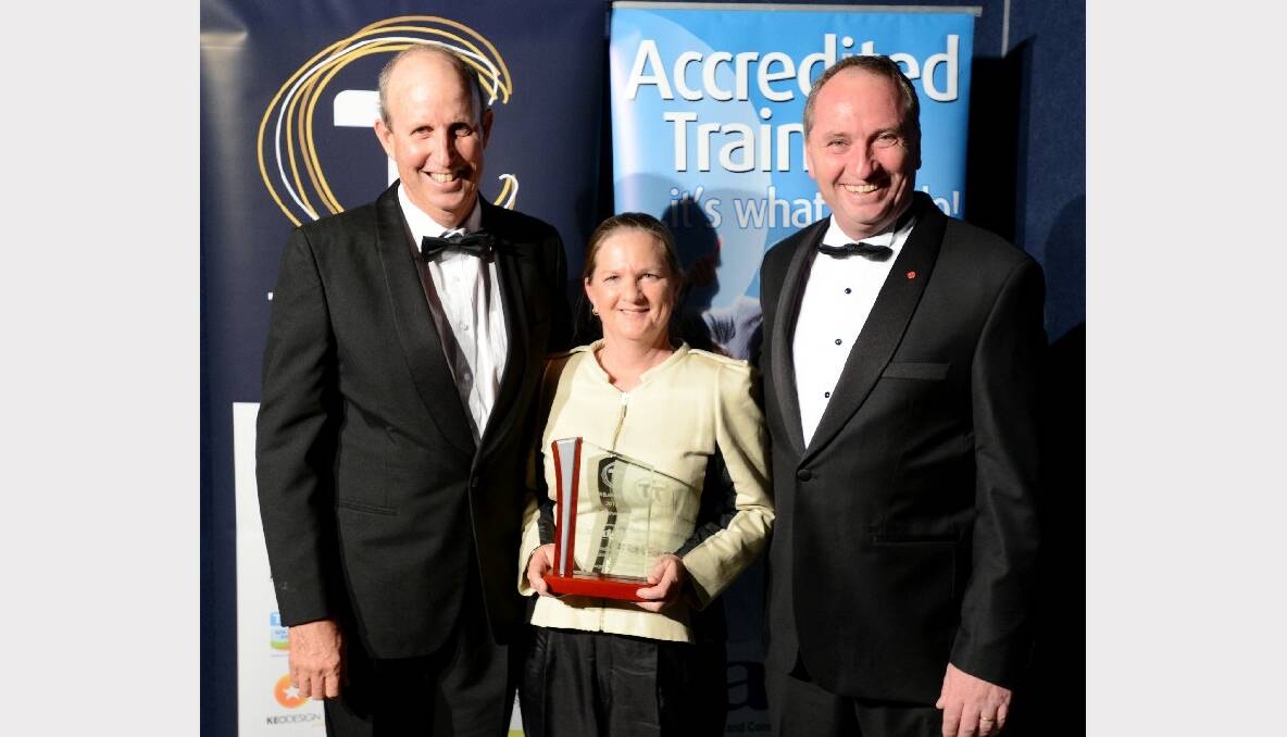 Rural Award winners Bede and Narrelle Burke of Glenwarrie Partnership with New England MP Barnaby Joyce. 